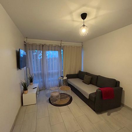 Appartement Ping-Pong Proche Gare Gagny Exteriör bild