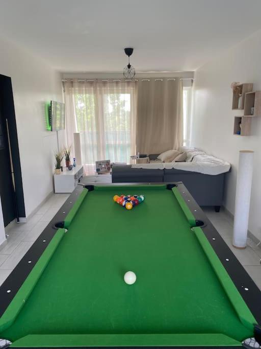 Appartement Ping-Pong Proche Gare Gagny Exteriör bild